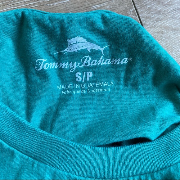 Tommy Bahama T Shirt Give it to me straight card deck logo men’s t shirt - Picture 6 of 7